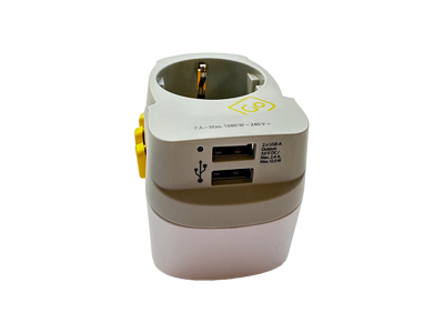 Worldwide Adaptor + Twin USB A