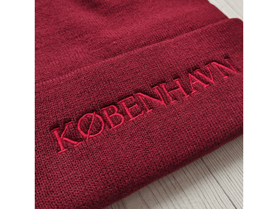 Beanie Vinrød - København